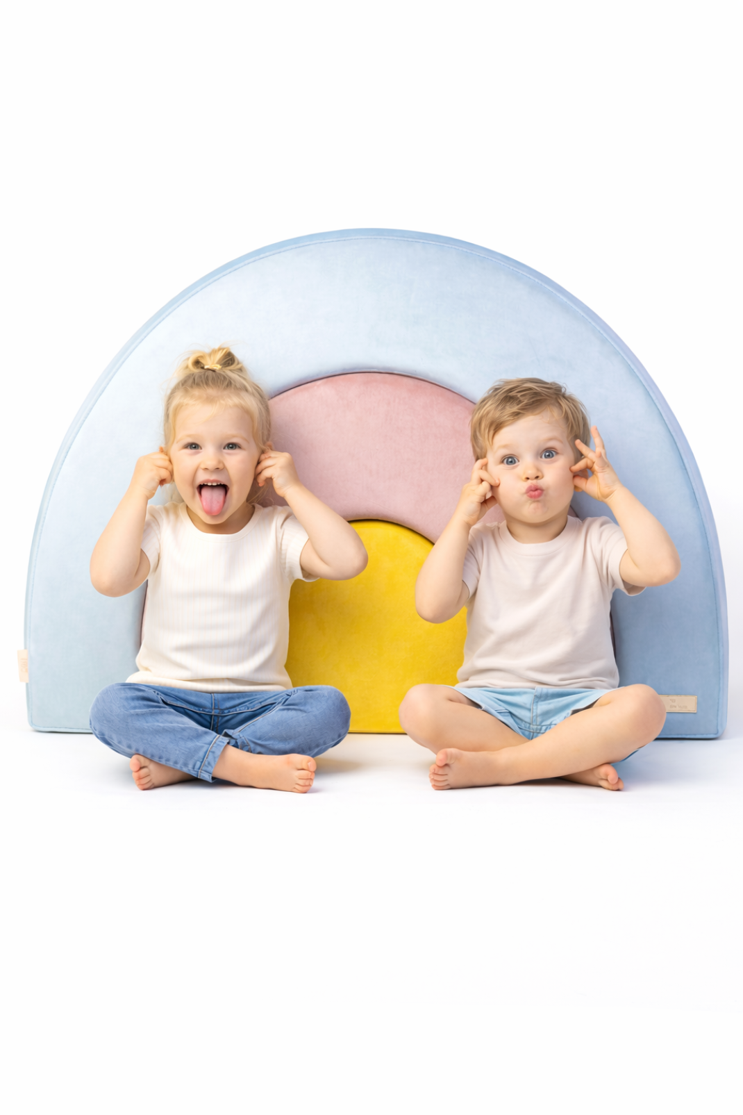 Panele tapicerowane w pokoju dziecka – bezpieczeństwo, estetyka i funkcjonalność w jednym